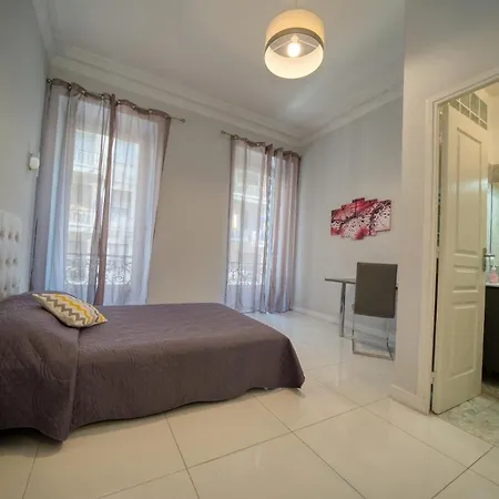 Designer Flat * Nizza