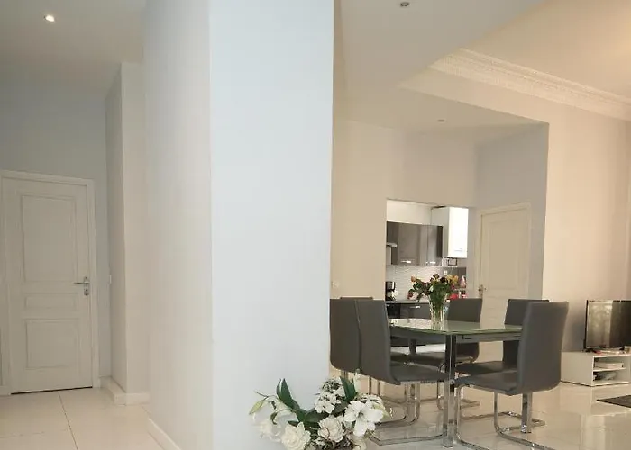 Designer Flat *