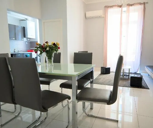Апартаменты Designer Flat *