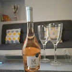 דירה Designer Flat ניס